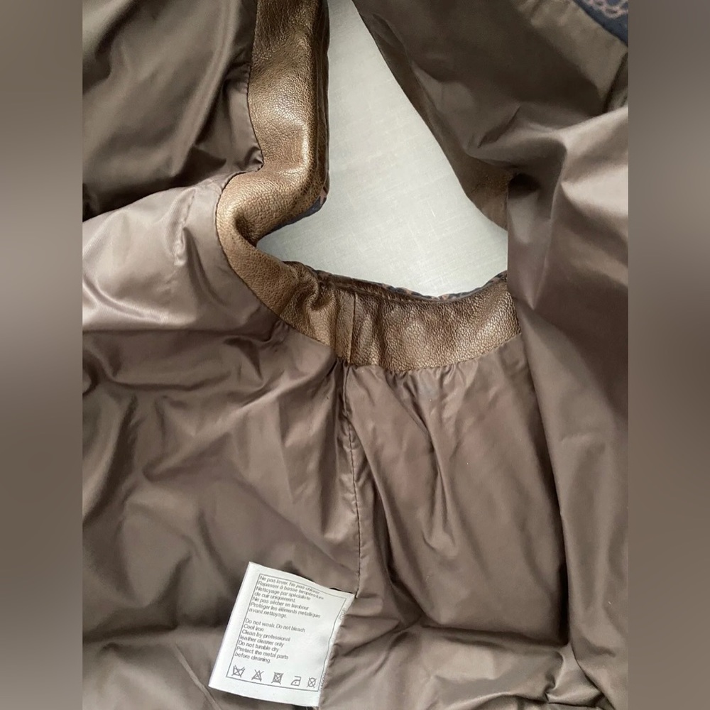 Chanel Paris Dallas Vest sz 36 - Picture 11 of 12